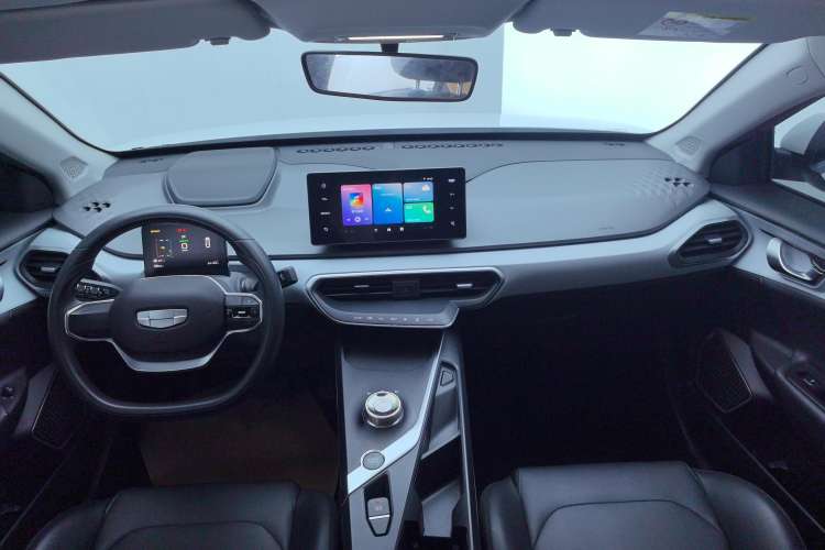 Used Geometry A 2024 410KM Travel Edition Center Console