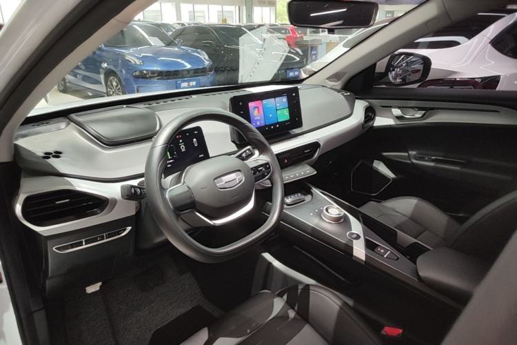 Used Geometry A 2024 410KM Travel Edition Center Console