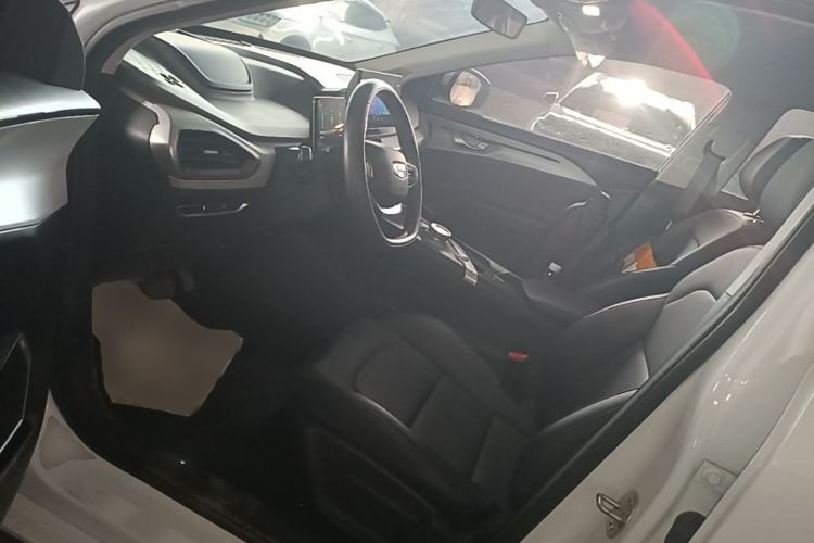 Used Geometry A 2024 410KM Travel Edition Driver Seat
