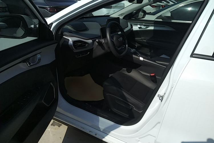 Used Geometry A 2024 500KM Travel Edition Driver Seat