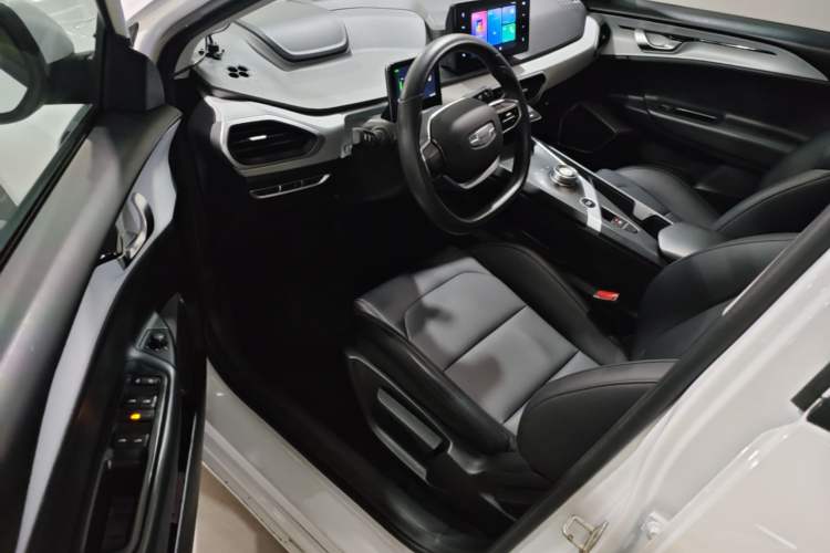 Used Geometry A 2024 410KM Travel Edition Driver Seat