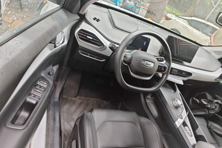 Used Geometry A 2024 410KM Travel Edition Driver Seat