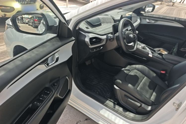 Used Geometry A 2024 410KM Travel Edition Driver Seat