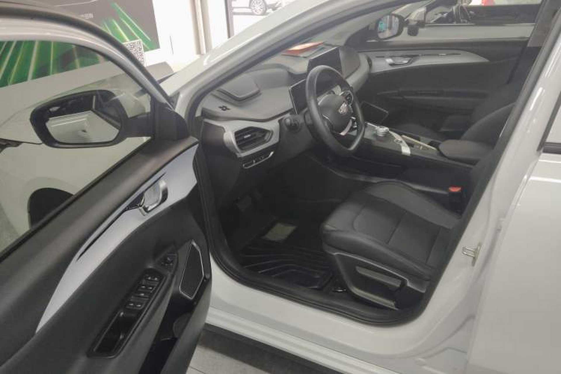 Used Geometry A 2024 500KM Travel Edition Driver Seat