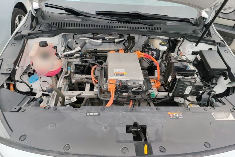 Used Geometry A 2024 410KM Travel Edition Engine Bay