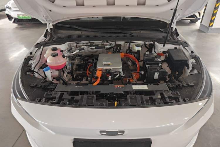 Used Geometry A 2024 500KM Travel Edition Engine Bay