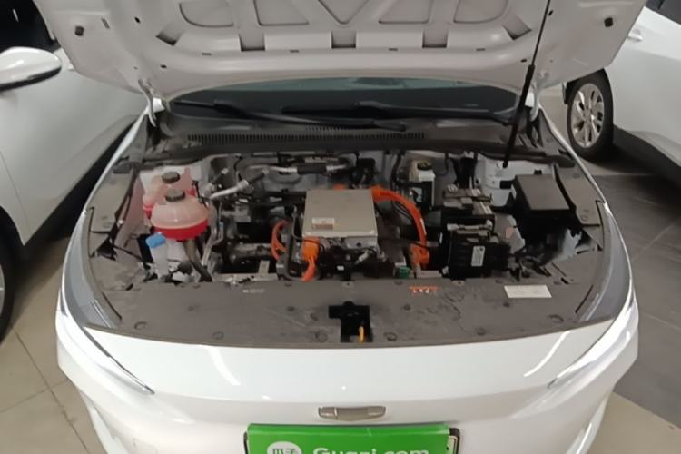 Used Geometry A 2024 410KM Travel Edition Engine Bay