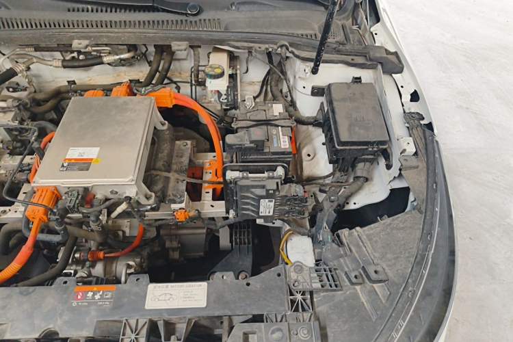 Used Geometry A 2024 500KM Travel Edition Engine Bay Left
