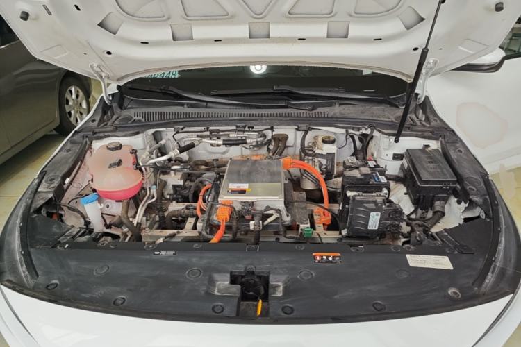 Used Geometry A 2024 410KM Travel Edition Engine Bay