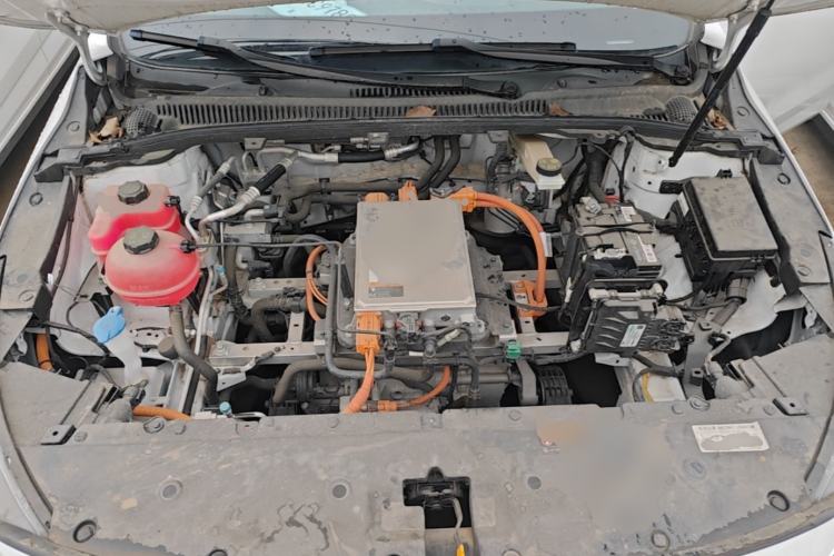 Used Geometry A 2024 410KM Travel Edition Engine Bay