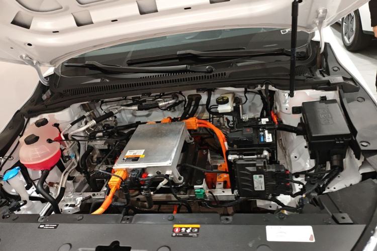 Used Geometry A 2024 410KM Travel Edition Engine Bay