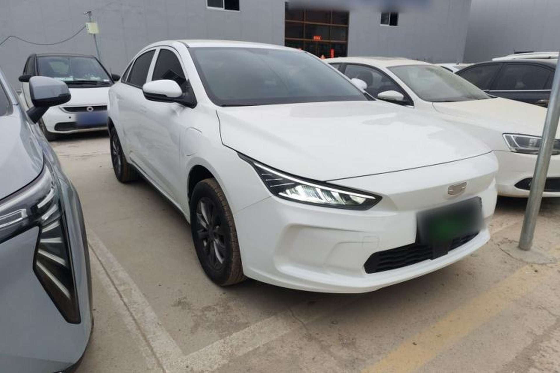 Used Geometry A 2024 410KM Travel Edition Exterior 1