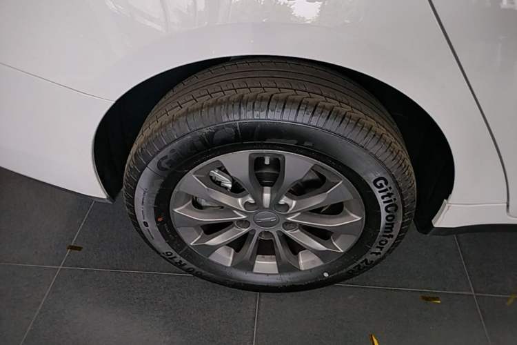 Used Geometry A 2024 500KM Travel Edition Exterior 5