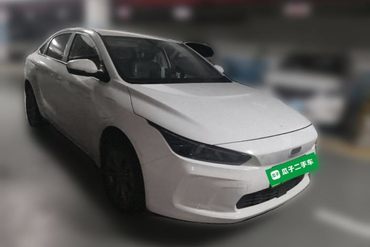 Used Geometry A 2024 410KM Travel Edition Front Right 45 Deg