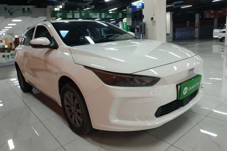 Used Geometry A 2024 410KM Travel Edition Front Right 45 Deg