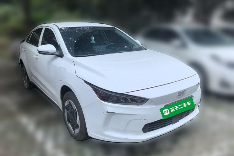 Used Geometry A 2024 410KM Travel Edition Front Right 45 Deg