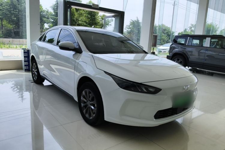 Used Geometry A 2024 410KM Travel Edition Front Right 45 Deg