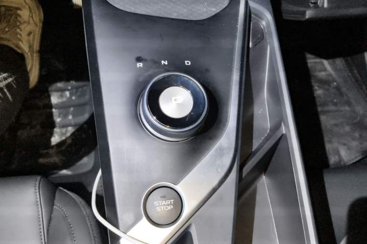 Used Geometry A 2024 500KM Travel Edition Gear Lever