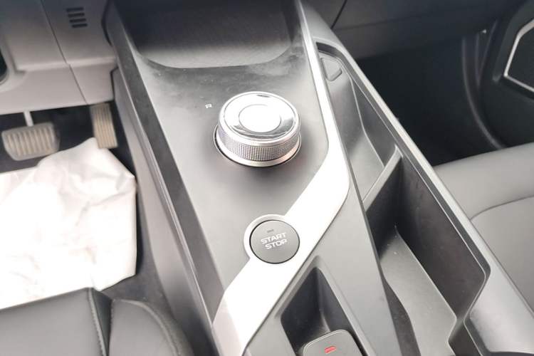 Used Geometry A 2024 410KM Travel Edition Gear Lever