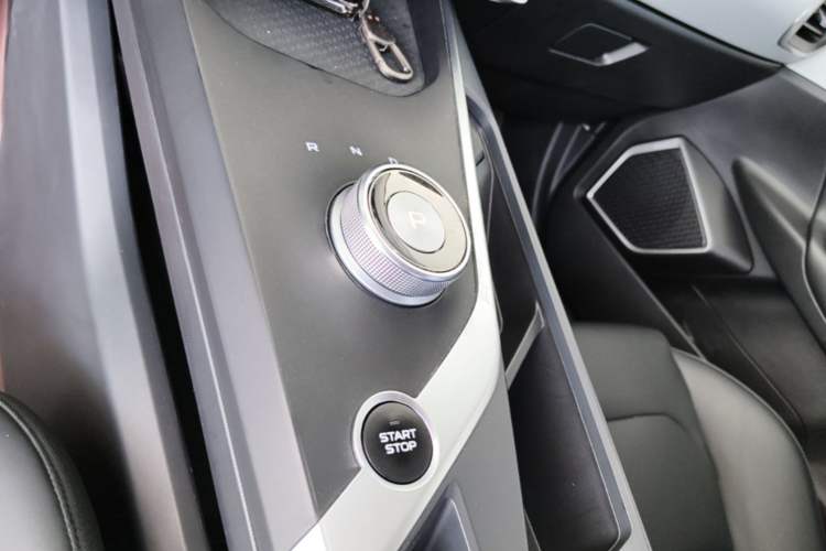 Used Geometry A 2024 410KM Travel Edition Gear Lever