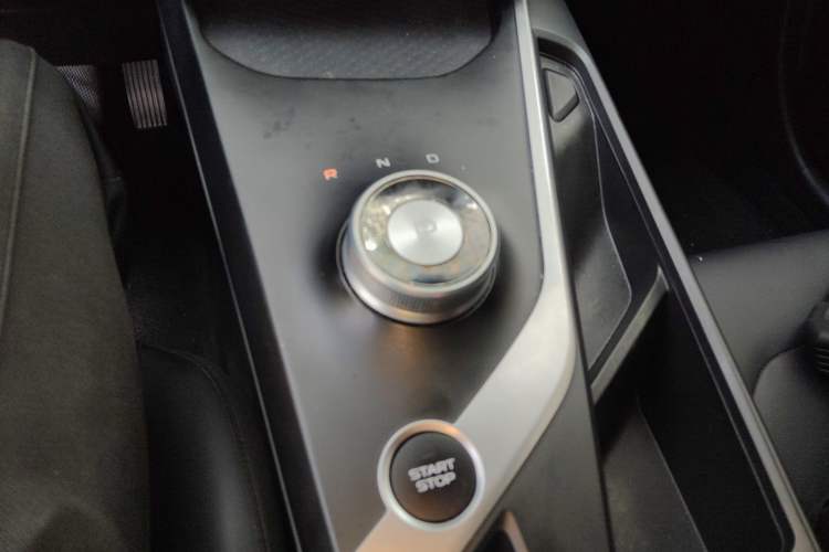 Used Geometry A 2024 410KM Travel Edition Gear Lever