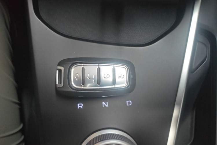 Used Geometry A 2024 410KM Travel Edition Interior 1