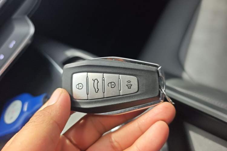 Used Geometry A 2024 410KM Travel Edition Interior 1