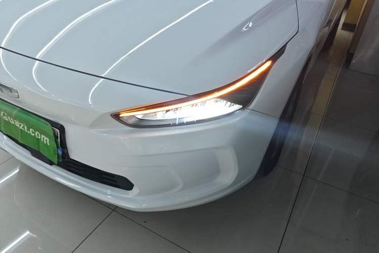 Used Geometry A 2024 410KM Travel Edition Left Front Headlight