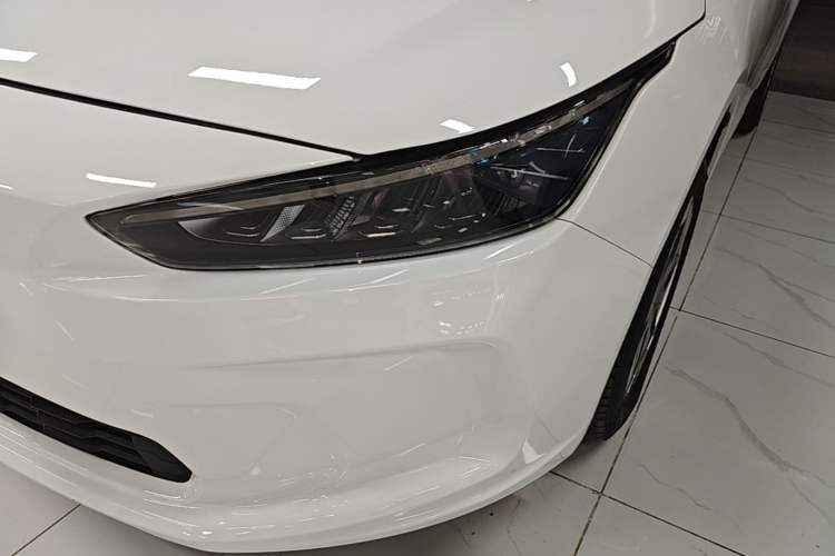 Used Geometry A 2024 410KM Travel Edition Left Front Headlight