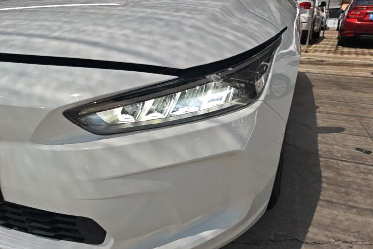 Used Geometry A 2024 410KM Travel Edition Left Front Headlight