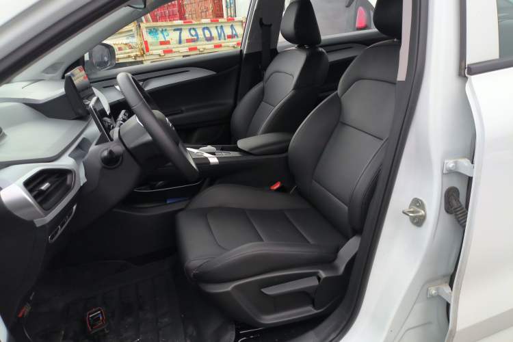 Used Geometry A 2024 500KM Travel Edition Left Front Seat