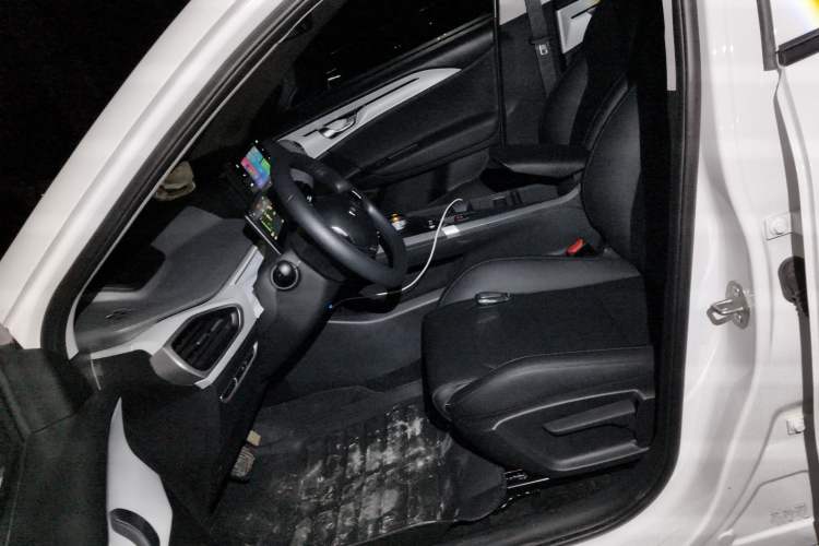 Used Geometry A 2024 500KM Travel Edition Left Front Seat