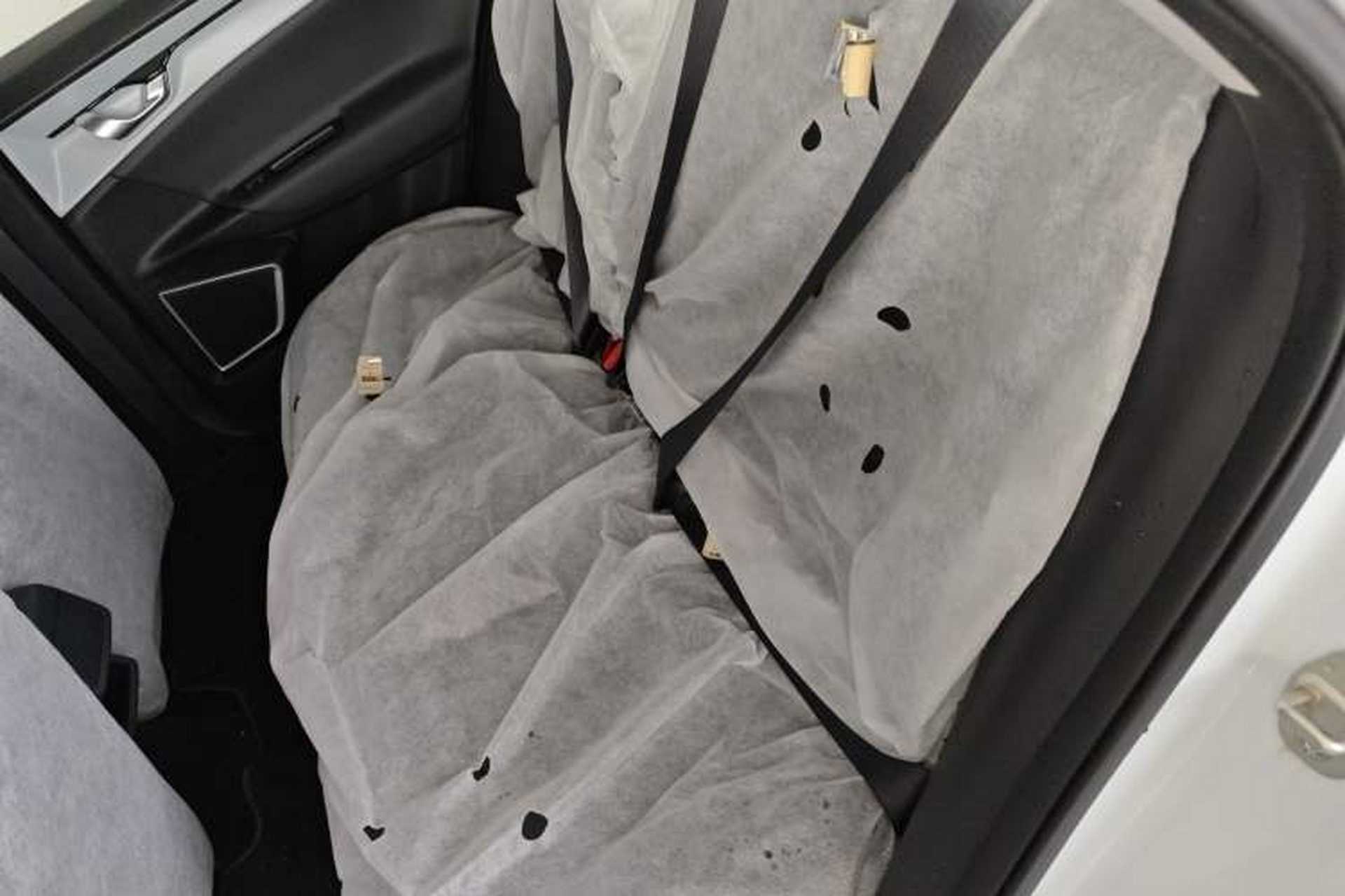 Used Geometry A 2024 500KM Travel Edition Left Rear Seat