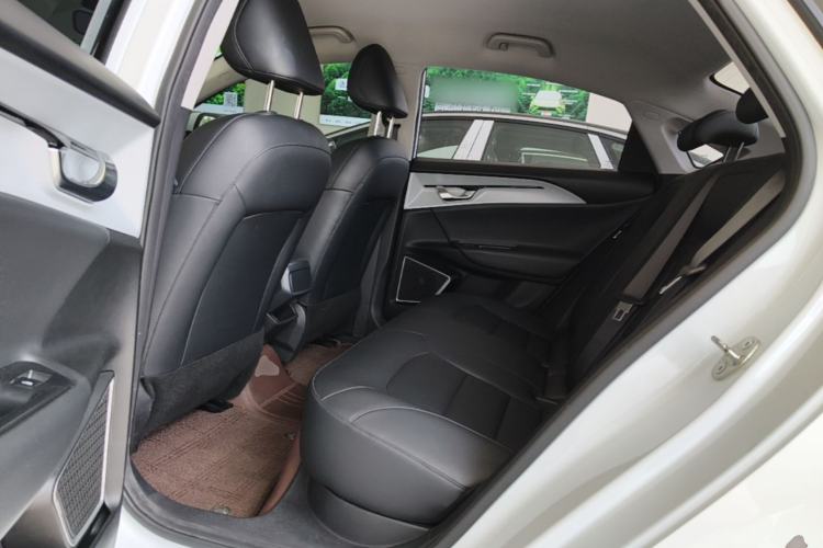 Used Geometry A 2024 410KM Travel Edition Left Rear Seat