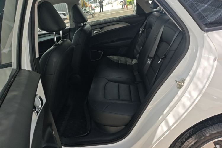 Used Geometry A 2024 410KM Travel Edition Left Rear Seat
