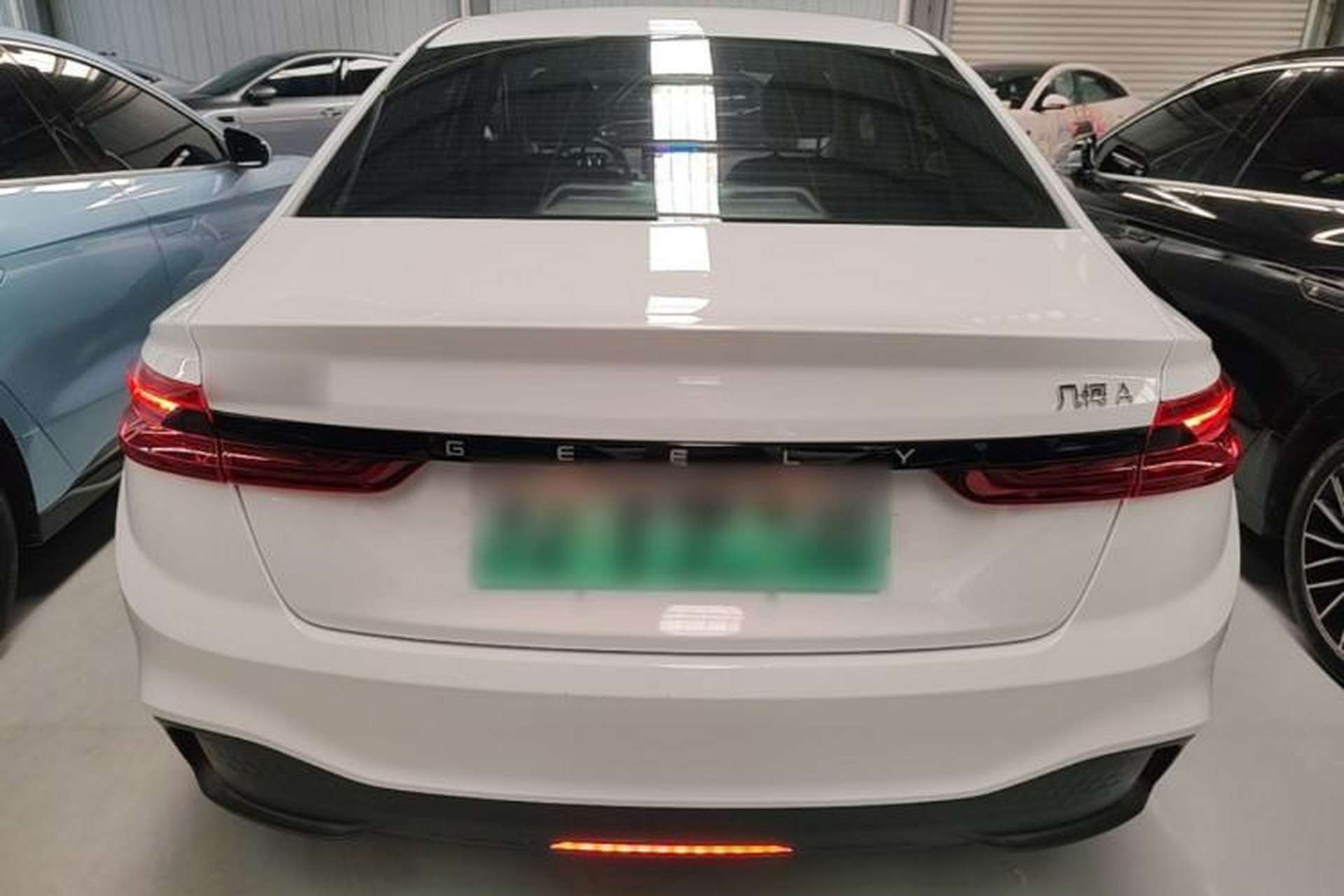Used Geometry A 2024 500KM Travel Edition Rear
