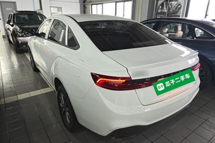Used Geometry A 2024 410KM Travel Edition Rear Left 45 Deg