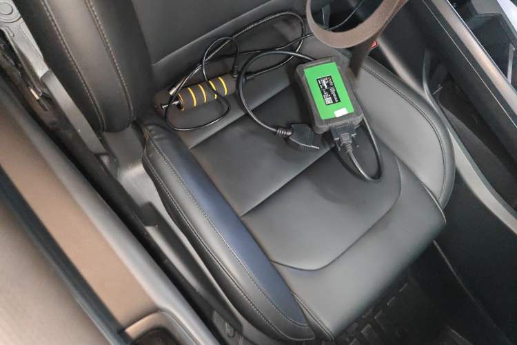 Used Geometry A 2024 410KM Travel Edition Right Front Seat