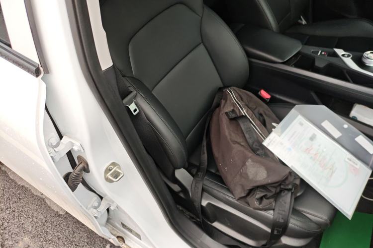 Used Geometry A 2024 500KM Travel Edition Right Front Seat