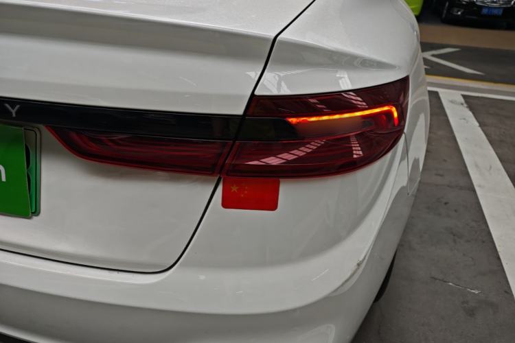 Used Geometry A 2024 410KM Travel Edition Right Rear Taillight