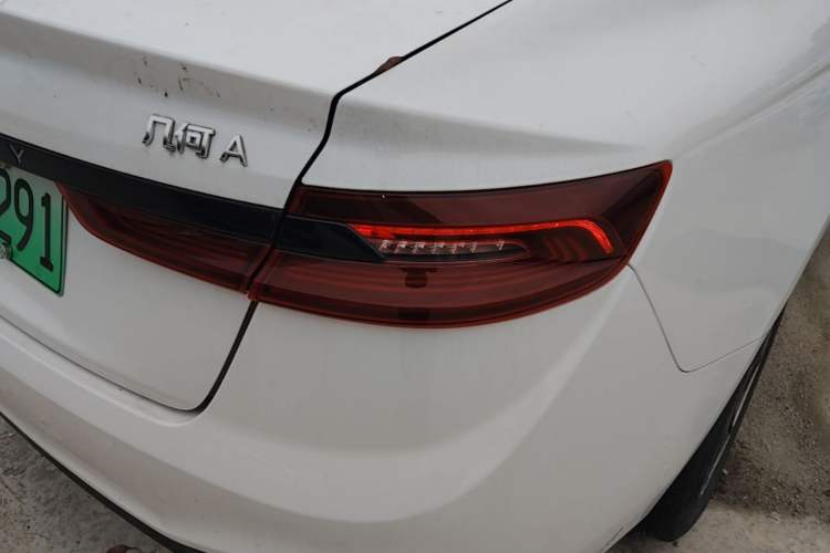 Used Geometry A 2024 410KM Travel Edition Right Rear Taillight