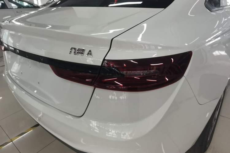 Used Geometry A 2024 410KM Travel Edition Right Rear Taillight