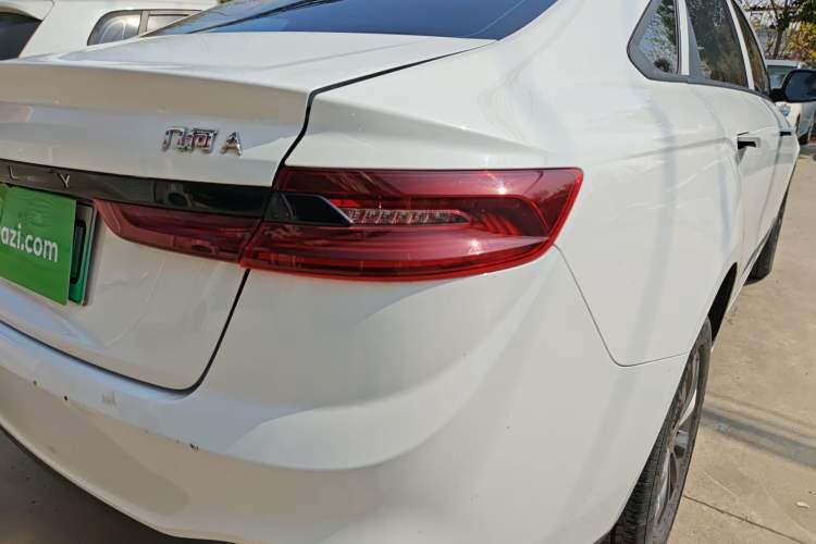 Used Geometry A 2024 410KM Travel Edition Right Rear Taillight