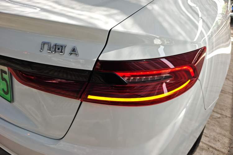 Used Geometry A 2024 410KM Travel Edition Right Rear Taillight