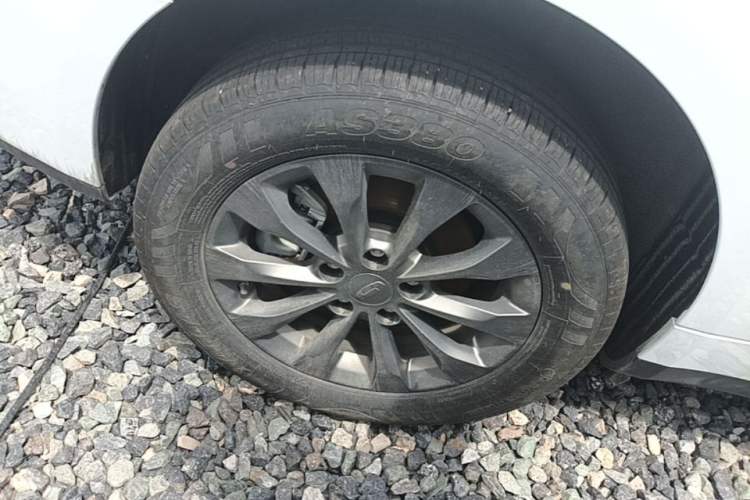 Used Geometry A 2024 500KM Travel Edition Right Rear Wheel Hub