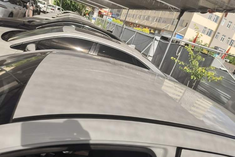Used Geometry A 2024 410KM Travel Edition Roof