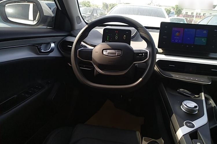 Used Geometry A 2024 500KM Travel Edition Steering Wheel