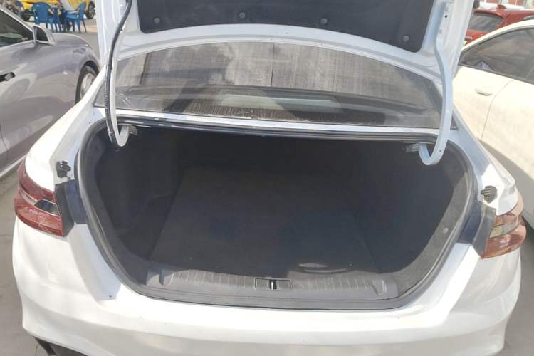 Used Geometry A 2024 410KM Travel Edition Trunk