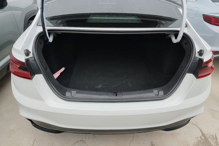 Used Geometry A 2024 410KM Travel Edition Trunk