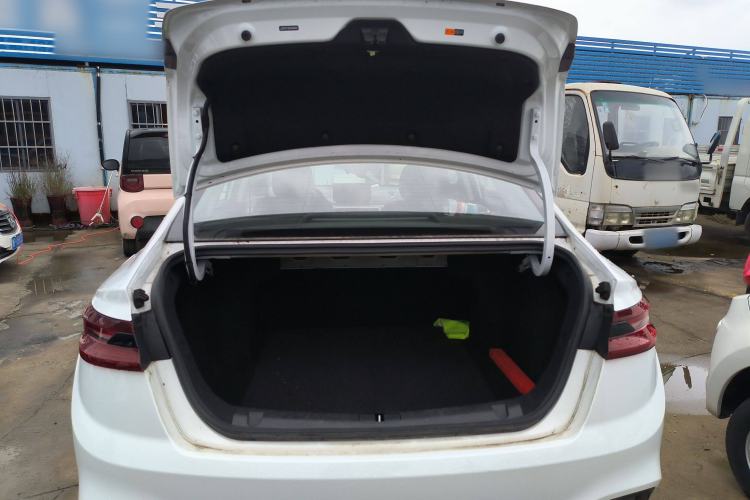 Used Geometry A 2024 500KM Travel Edition Trunk